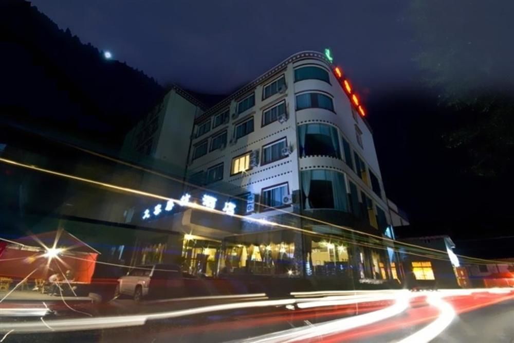 An E Courtyard Hotel Jiu Zhai Gou Branch Цзючжайгоу Экстерьер фото