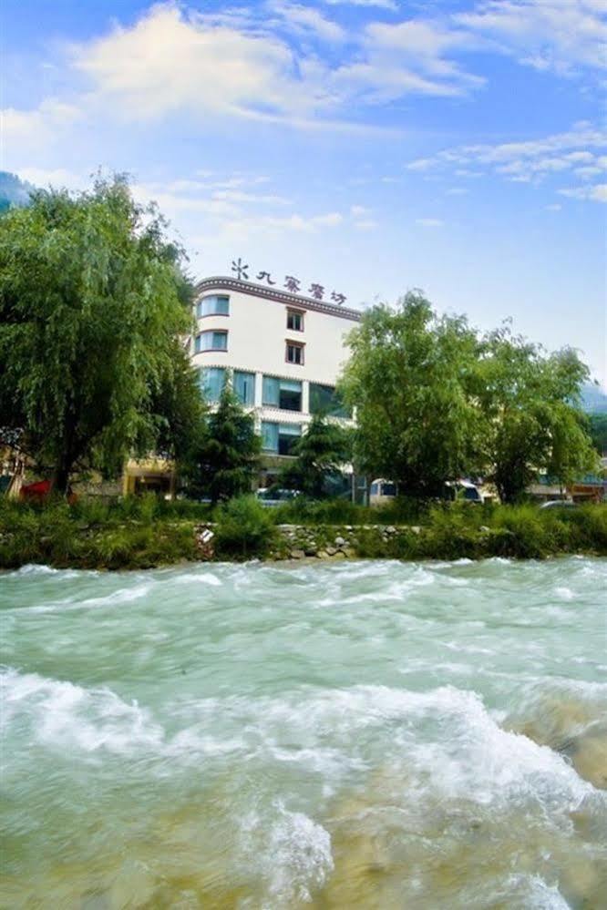 An E Courtyard Hotel Jiu Zhai Gou Branch Цзючжайгоу Экстерьер фото