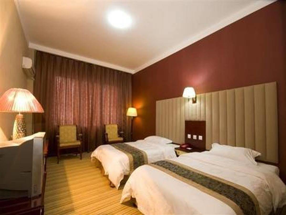 An E Courtyard Hotel Jiu Zhai Gou Branch Цзючжайгоу Экстерьер фото